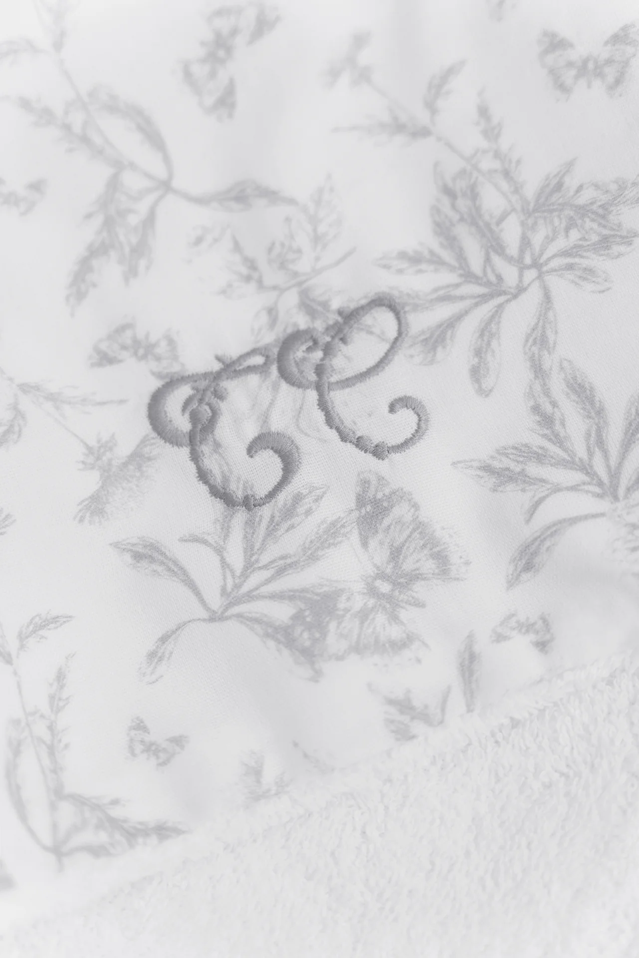 Cape de bain - Imprimé inspiration toile de jouy gris - Image 4