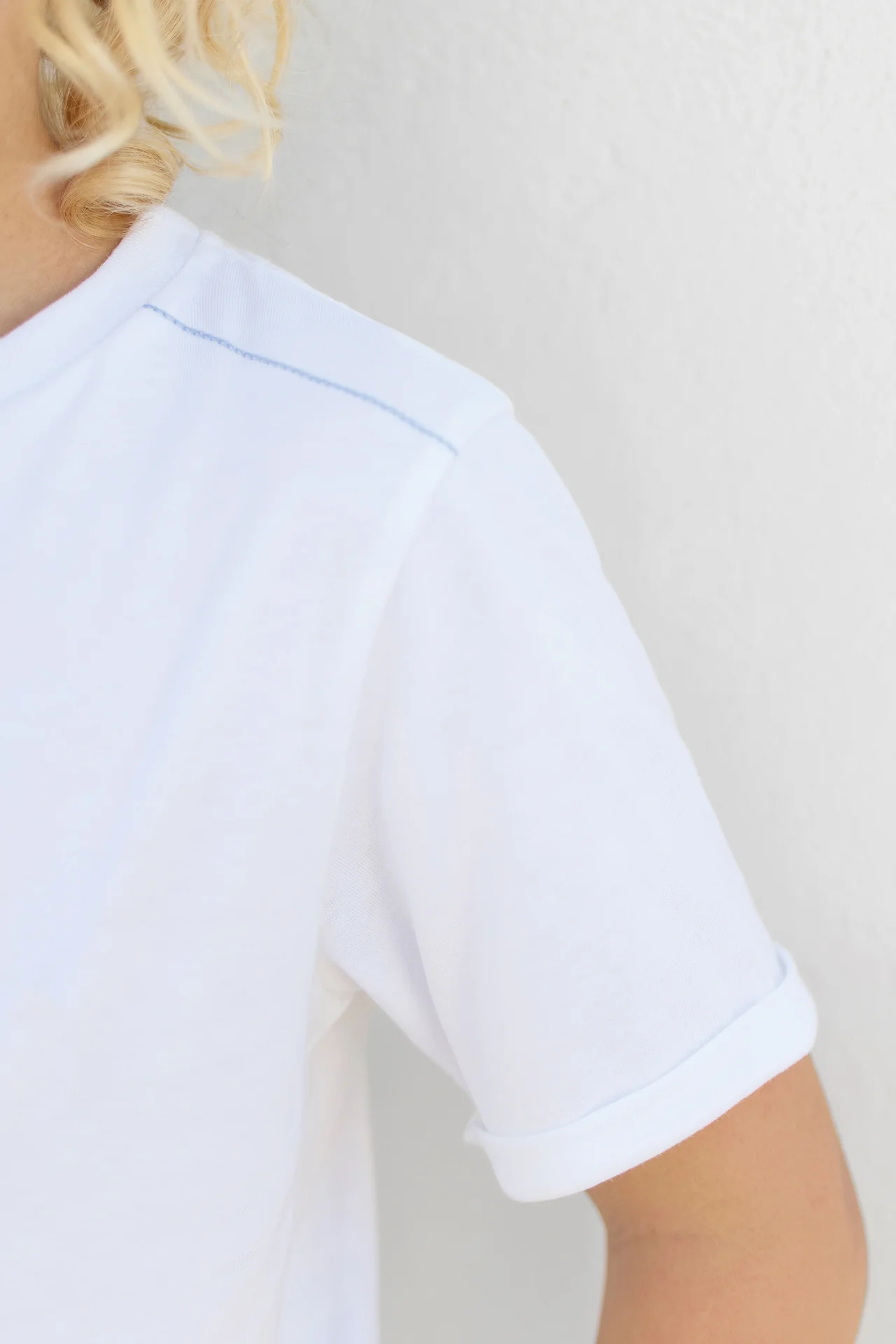 T-shirt - Bleu nuage coton illustration caravane - Image 4
