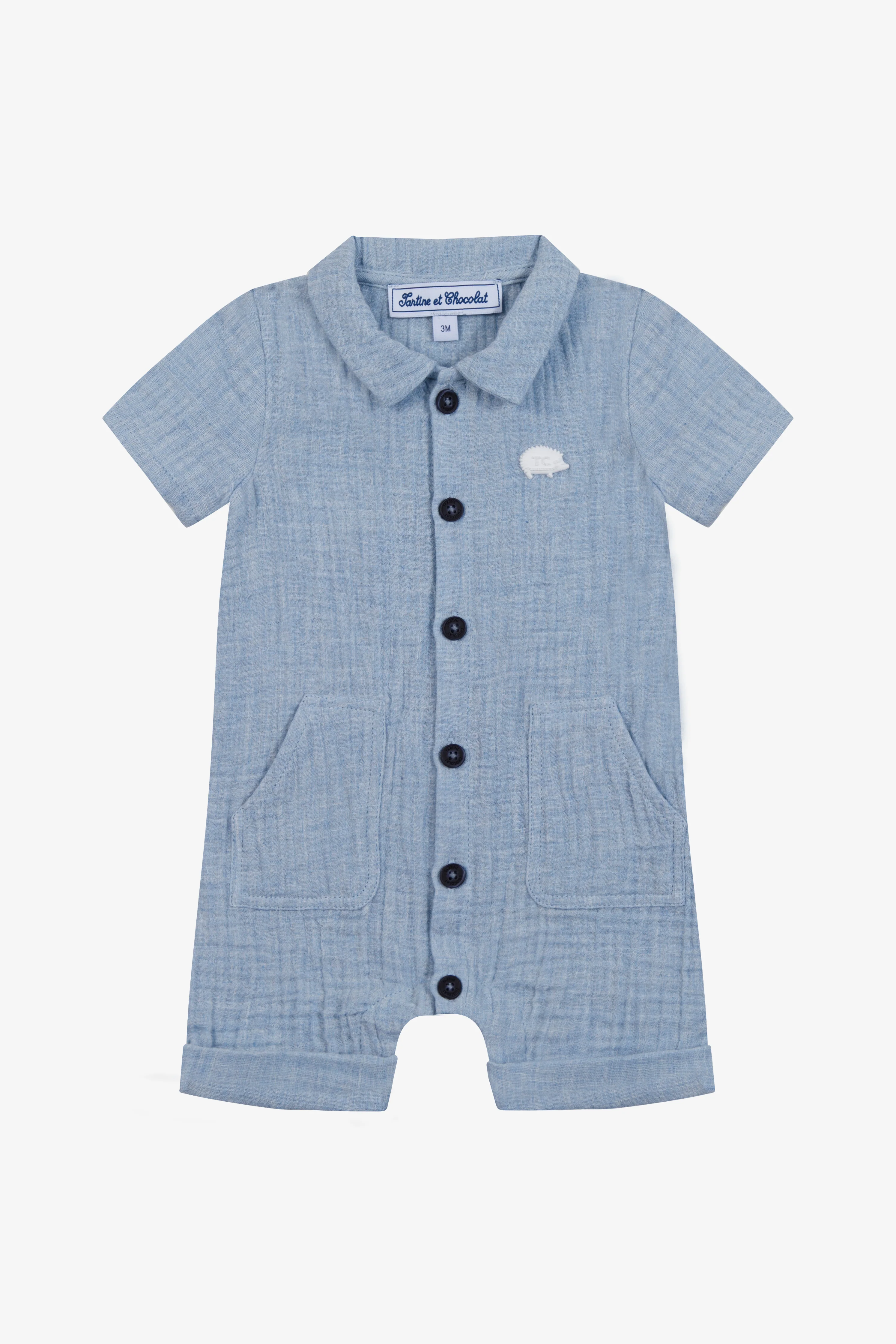 Combinaison courte - Bleu nuage coton écusson TC