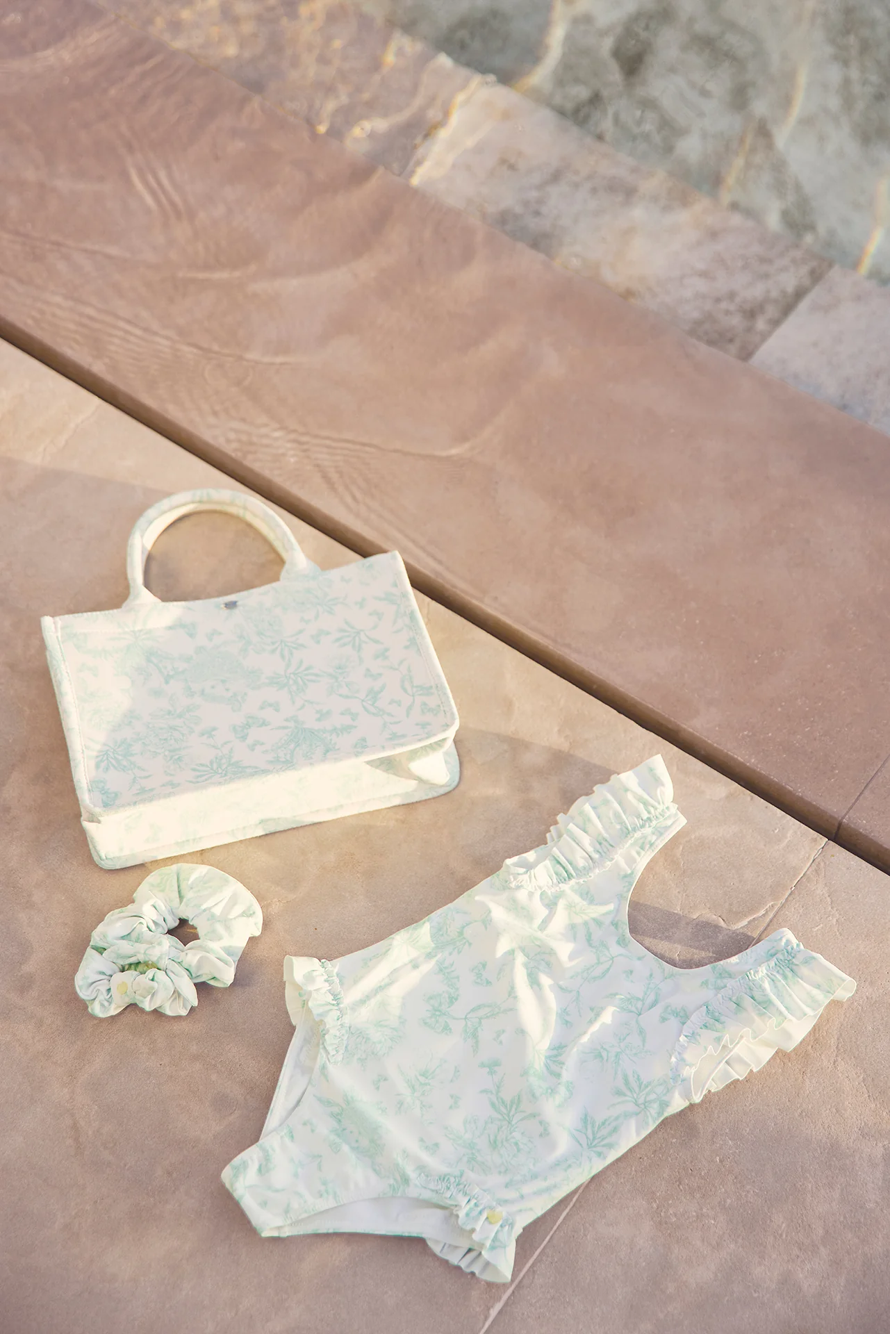 Maillot de bain - Vert imprimé inspiration Toile de Jouy - Image 6