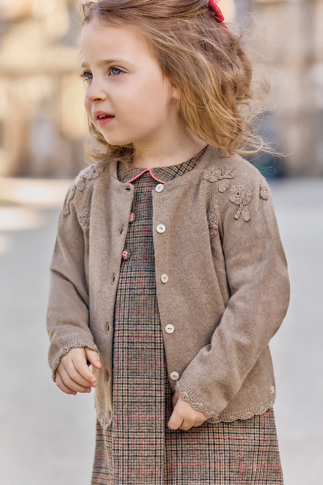 Cardigan - Beige moyen laine broderie main fleurs