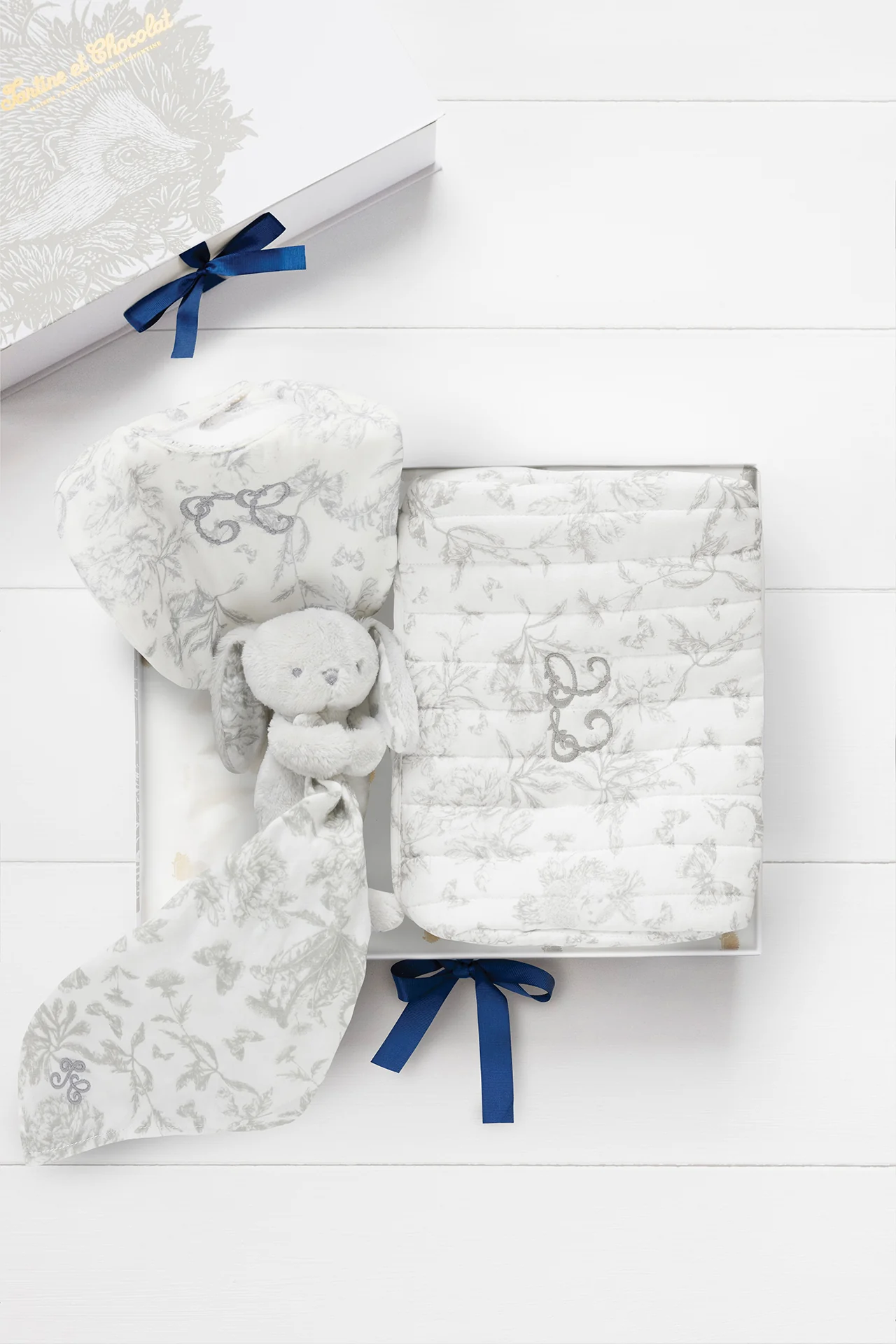 Coffret - Naissance Mes essentiels Toile de Jouy gris