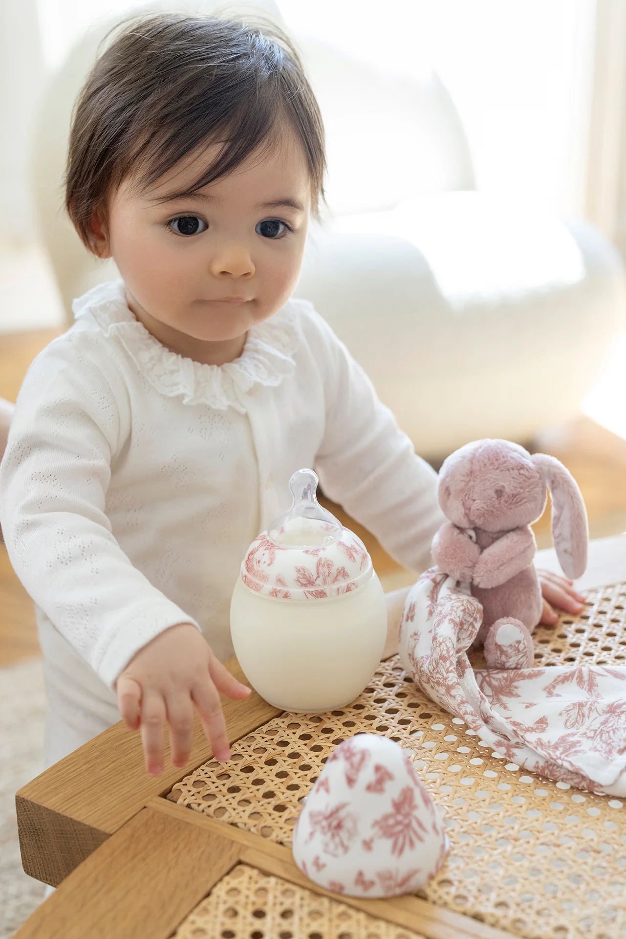 Coffret biberon et doudou - Toile de jouy rose Élhée x Tartine et Chocolat - Image 2