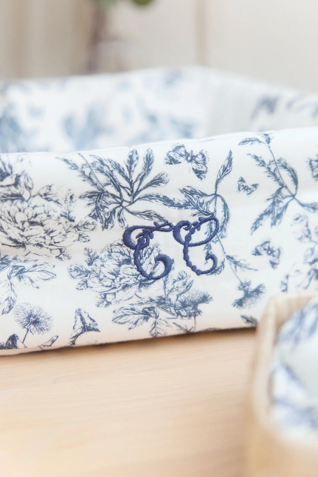 Panière - Imprimé inspiration toile de jouy bleu - Image 2
