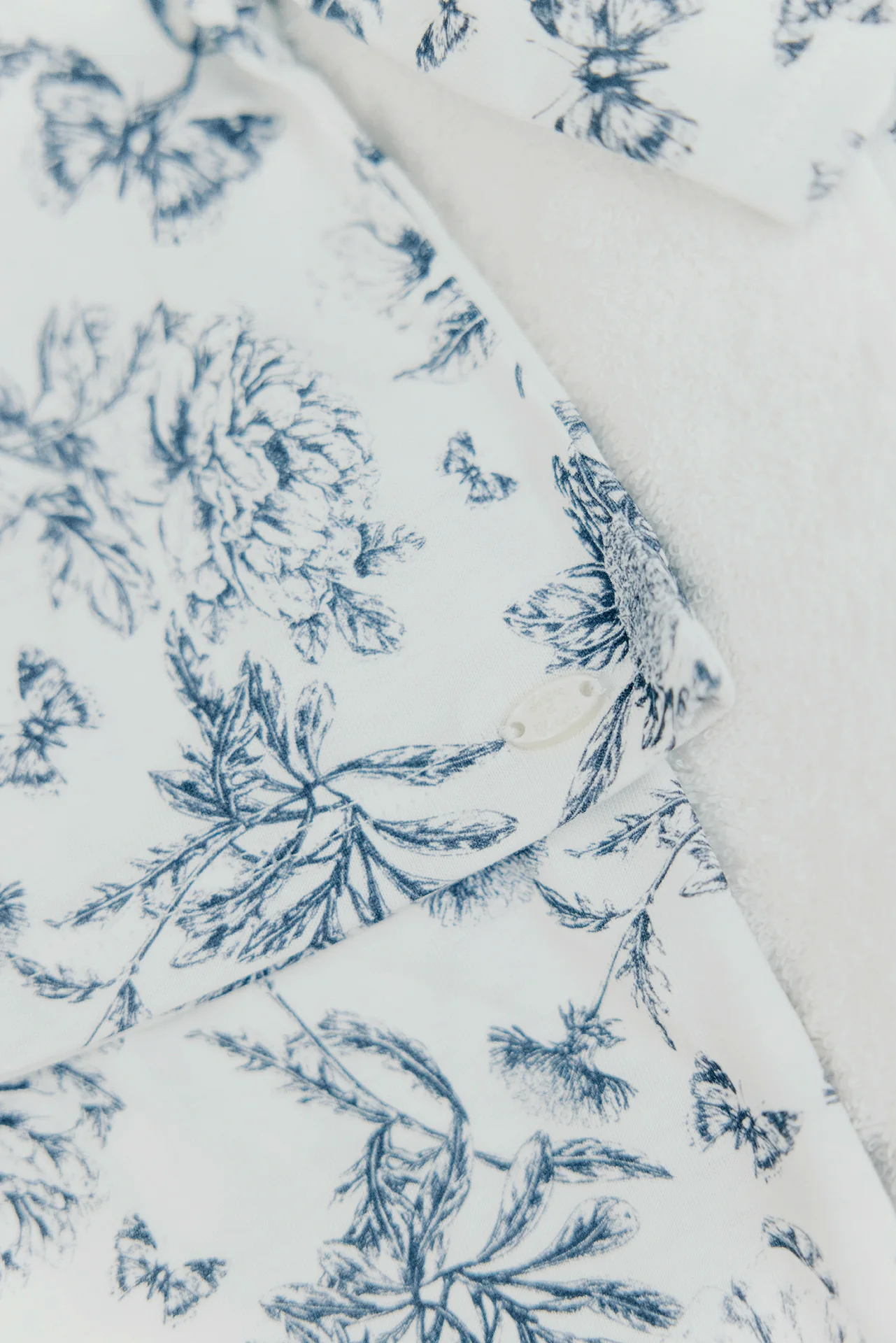 Pyjama deux pièces - Imprimé inspiration toile de jouy bleu - Image 5