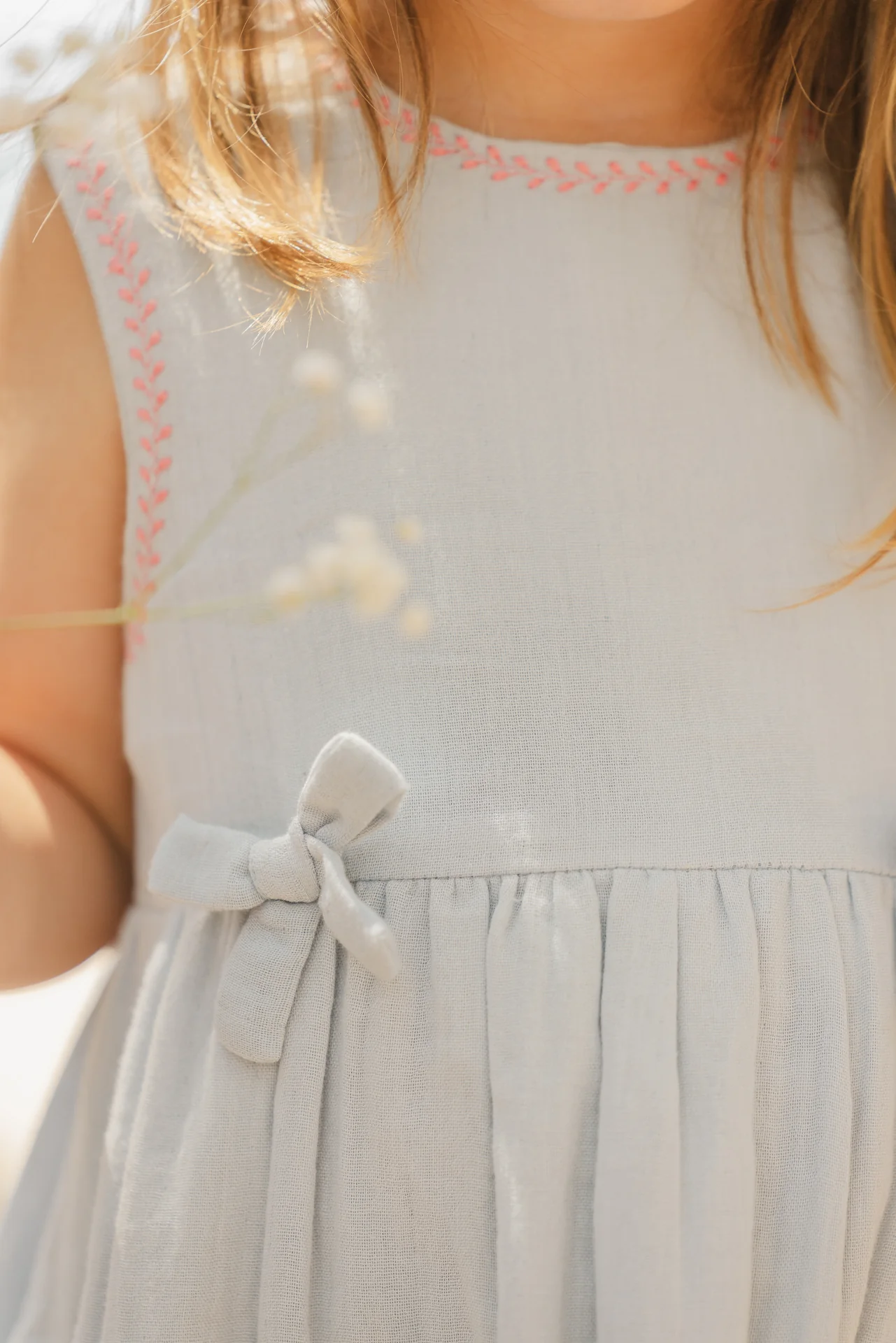 Robe - Bleu céleste détails nœuds - Image 4