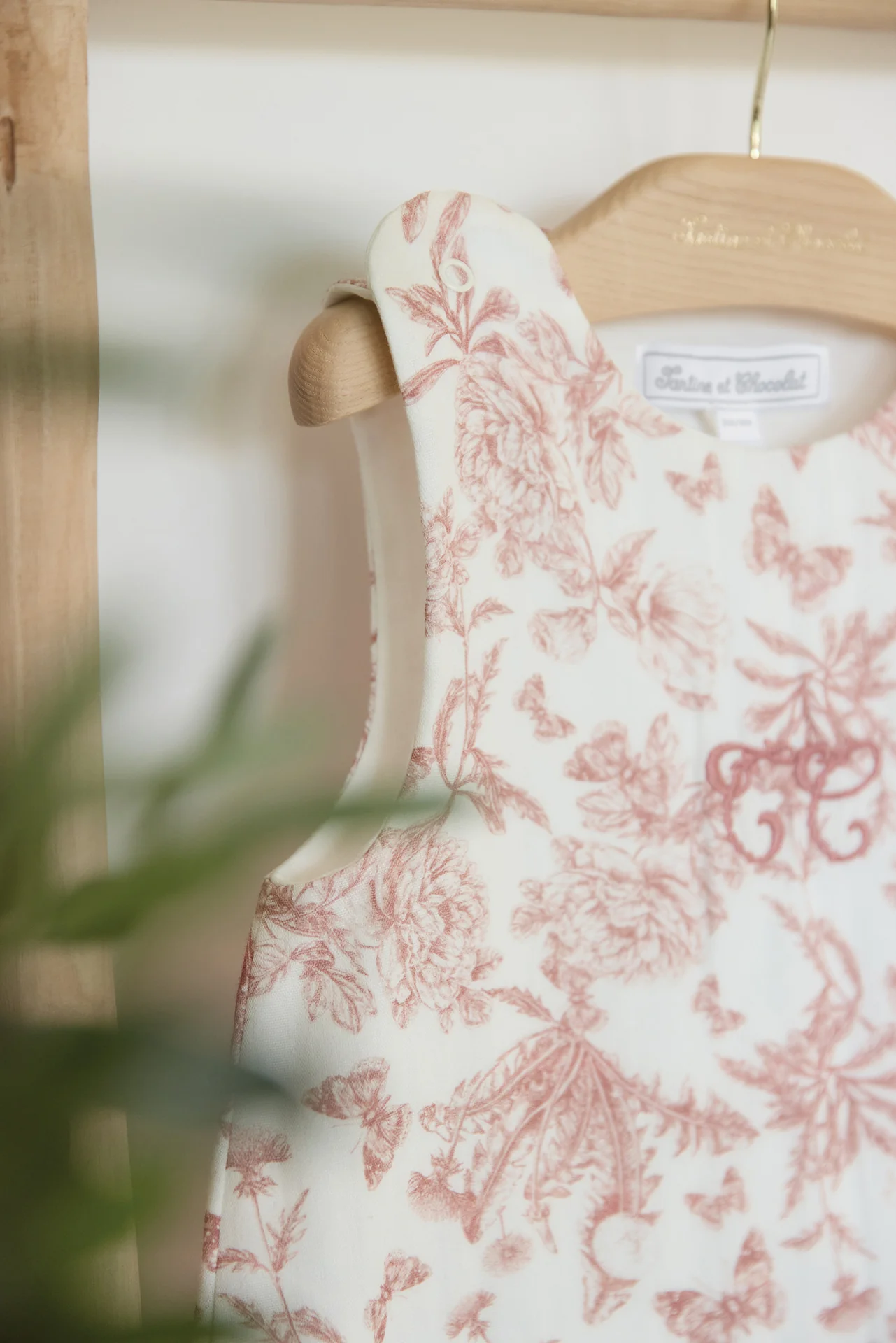 Gigoteuse d'été - T1 Imprimé inspiration toile de jouy rose - Image 2