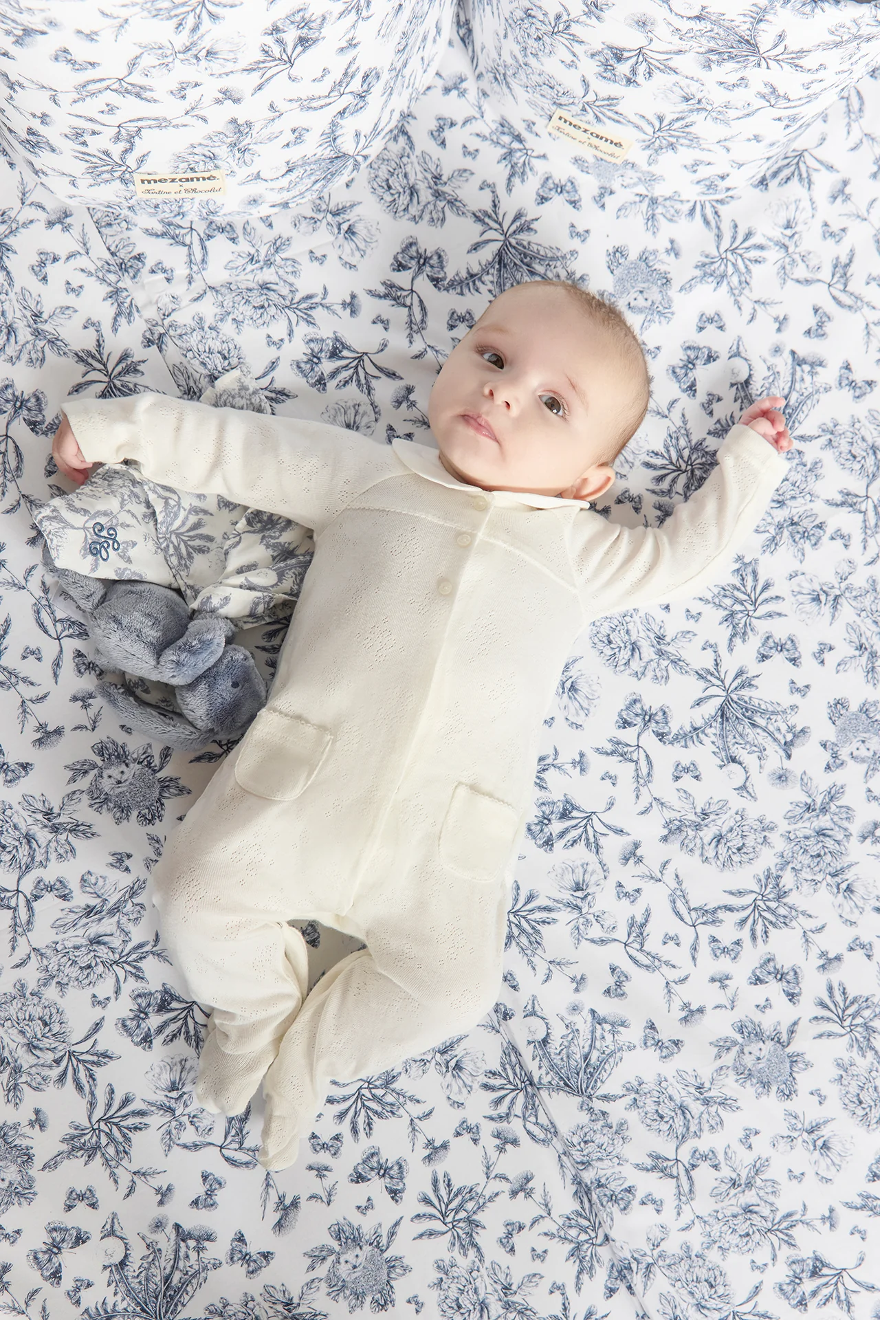 Tapis de vie toile de jouy bleu - Mèzamé x Tartine et Chocolat