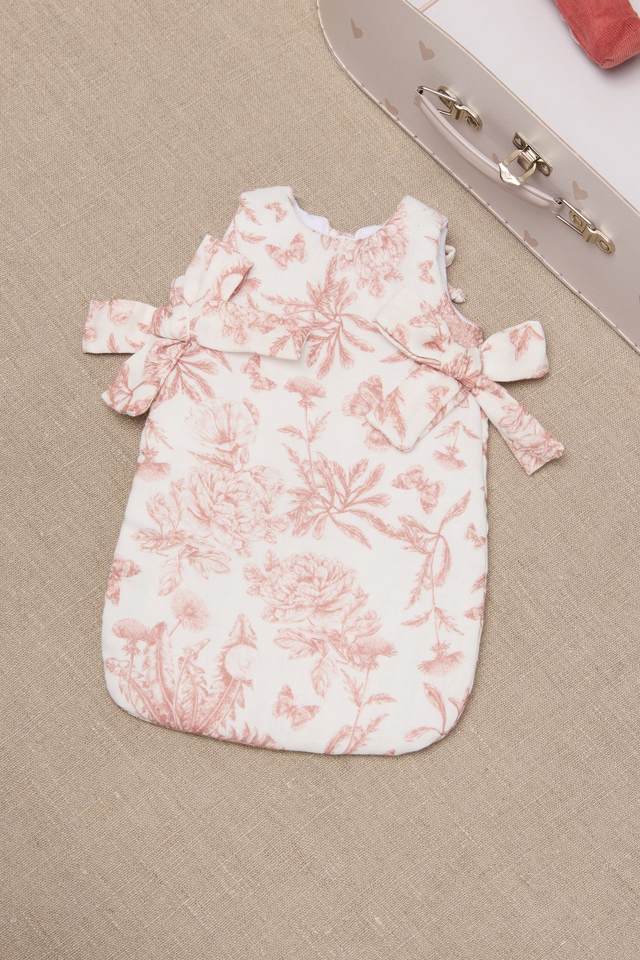 Valise Clarisse - Minikane x Tartine et Chocolat Toile de Jouy rose - Image 8